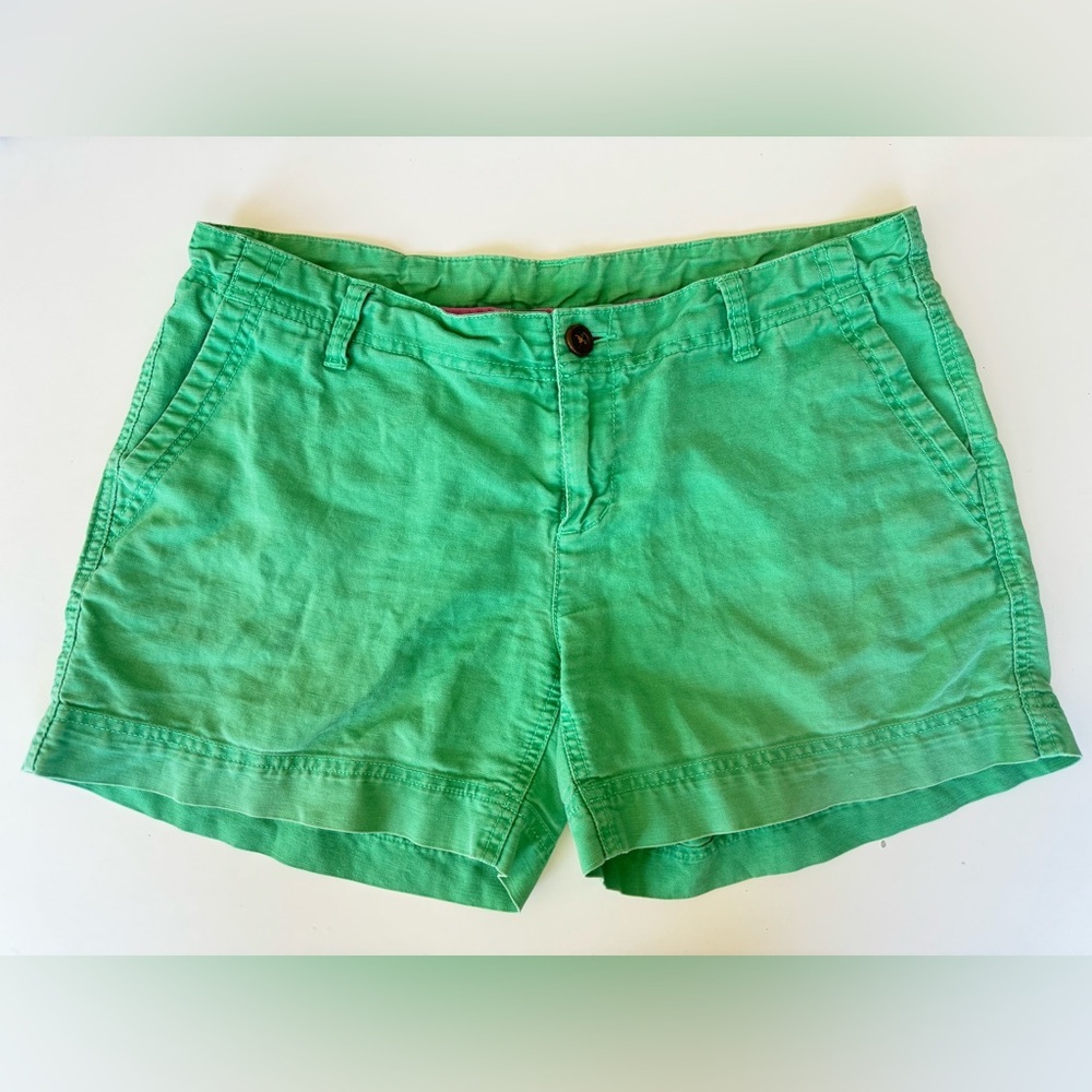 The north face green shorts size 8
